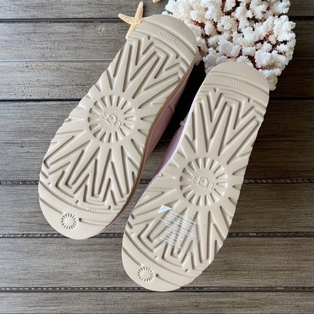 🌴🔆UGG- MINI BLOSSOM BOOTS🔆🌴 - Picture 10 of 15